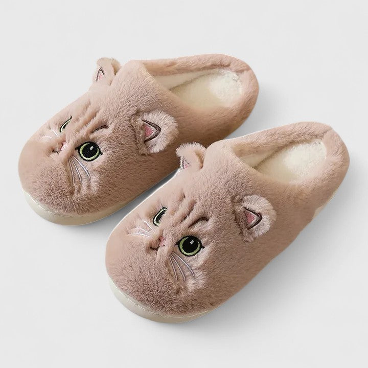 LUCY – COZY CAT FACE SLIPPERS