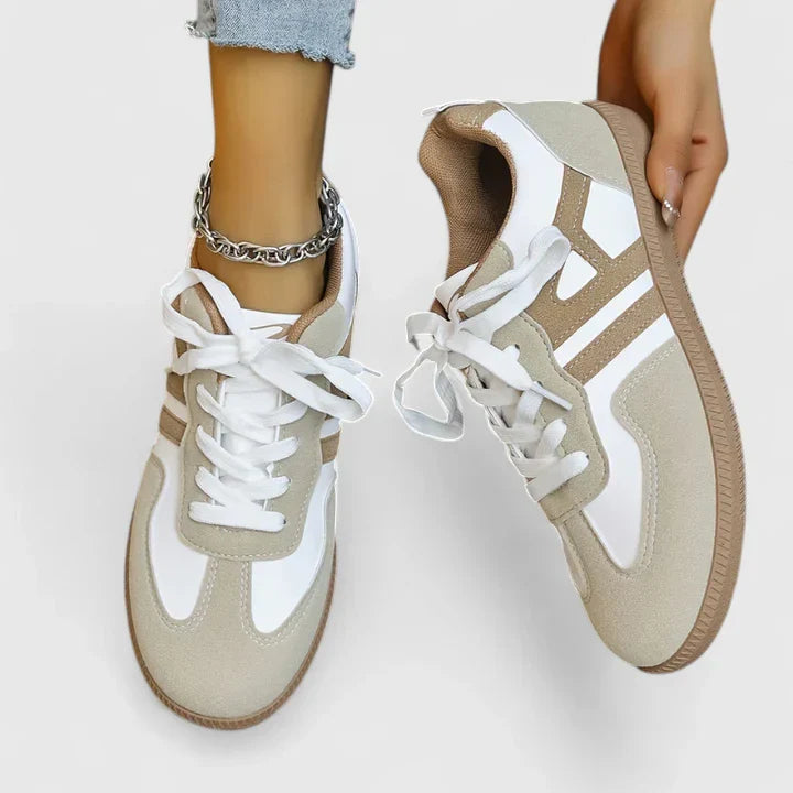 COURTNEY – RETRO CASUAL SNEAKERS