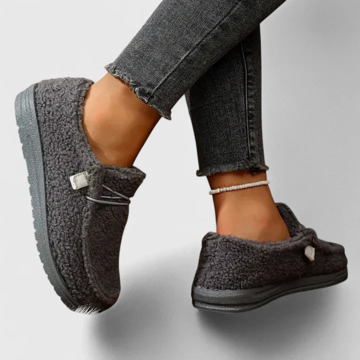 DEMI – COZY SHERPA LOAFERS