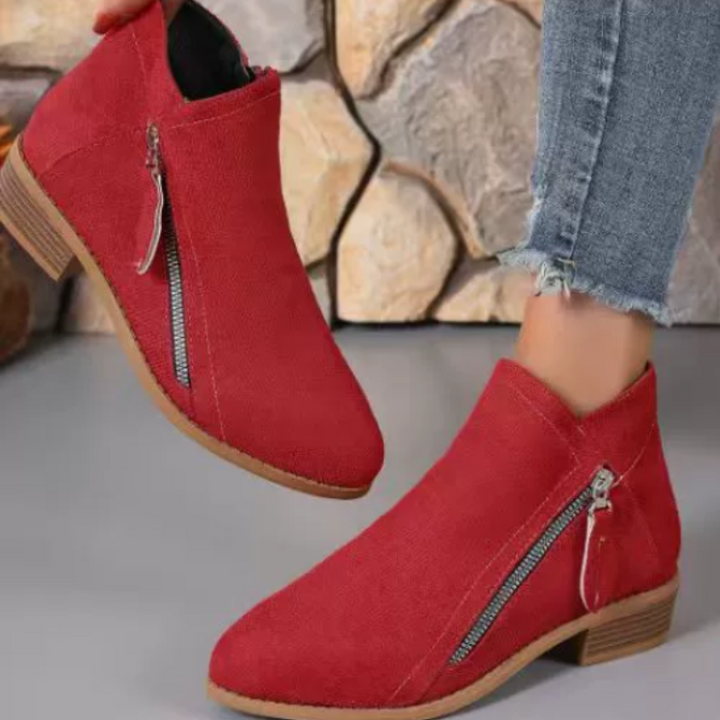 KELLY – EVERYDAY CHIC ANKLE BOOTS