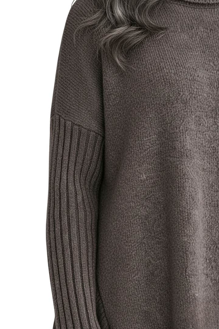 NAOMI – COZY ASYMMETRICAL TURTLENECK SWEATER