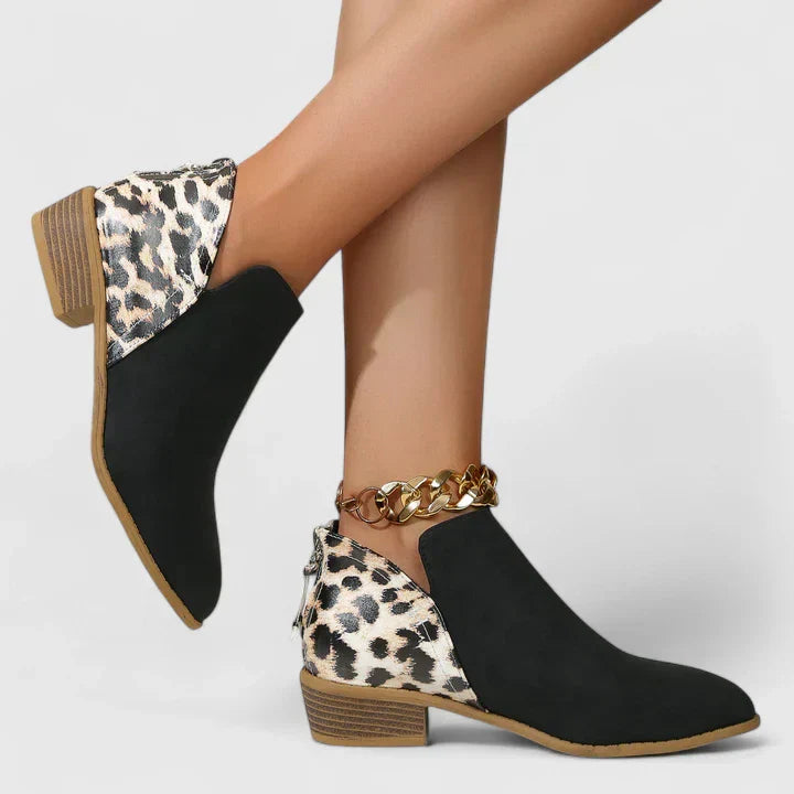 LISA – CHIC ANKLE BOOTIE WITH ACCENT