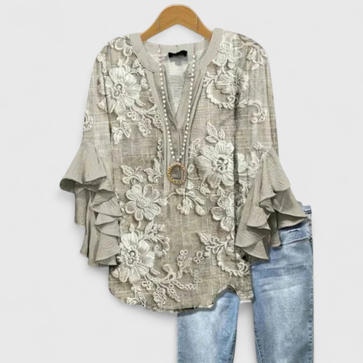 DELLILAH – FLOWY V-NECK BLOUSE