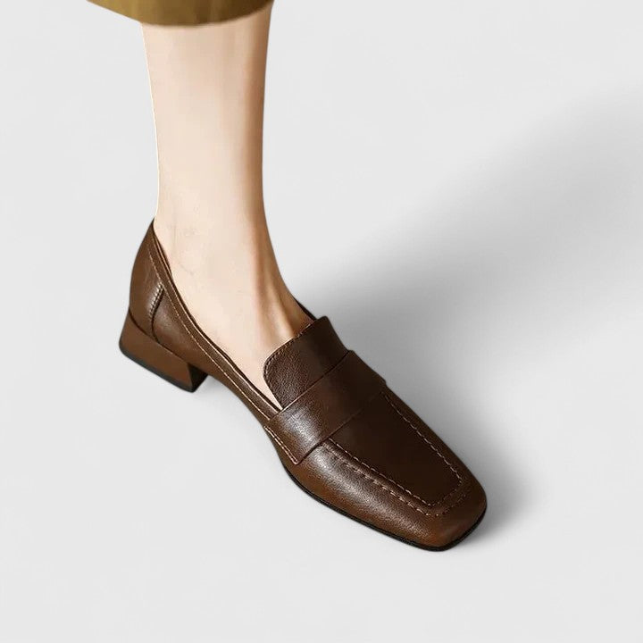 TATUM – MODERN CLASSIC BLOCK HEEL LOAFERS