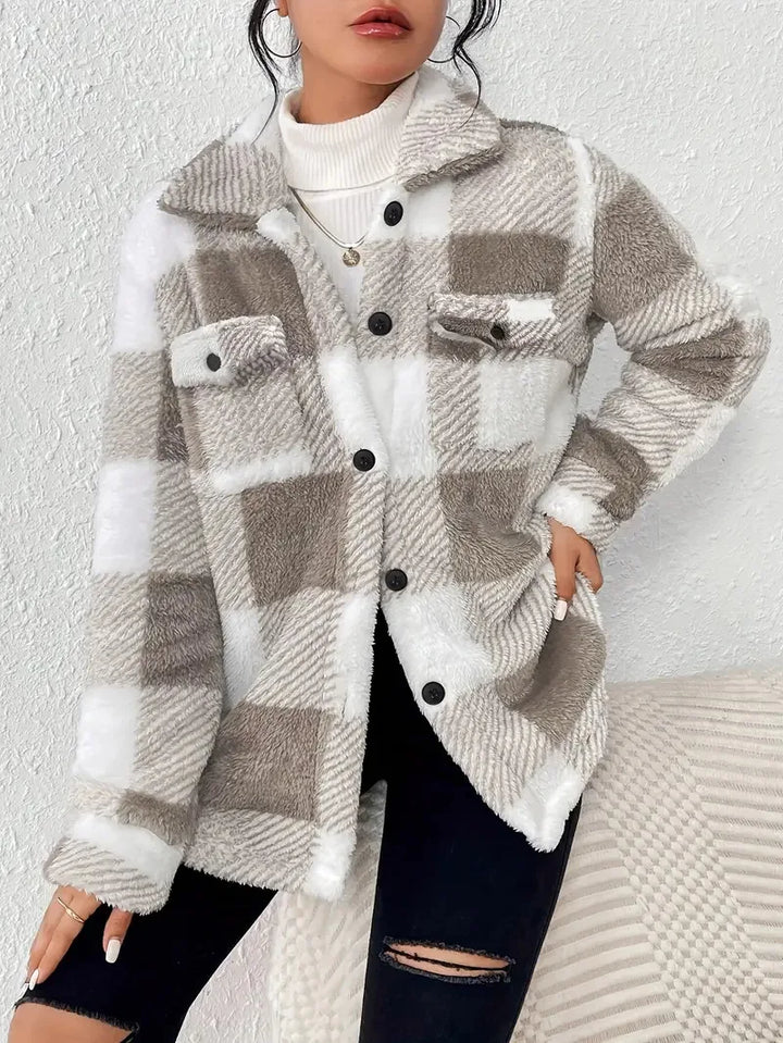 REBECCA – COZY BUTTON-UP JACKET